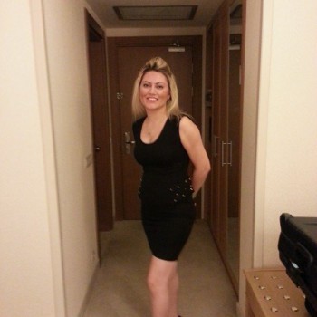 Profil de Alliette, 42 ans, Plans cul à Dorval (Québec)